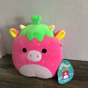 Squishmallows Cleary the Strawberry Cow